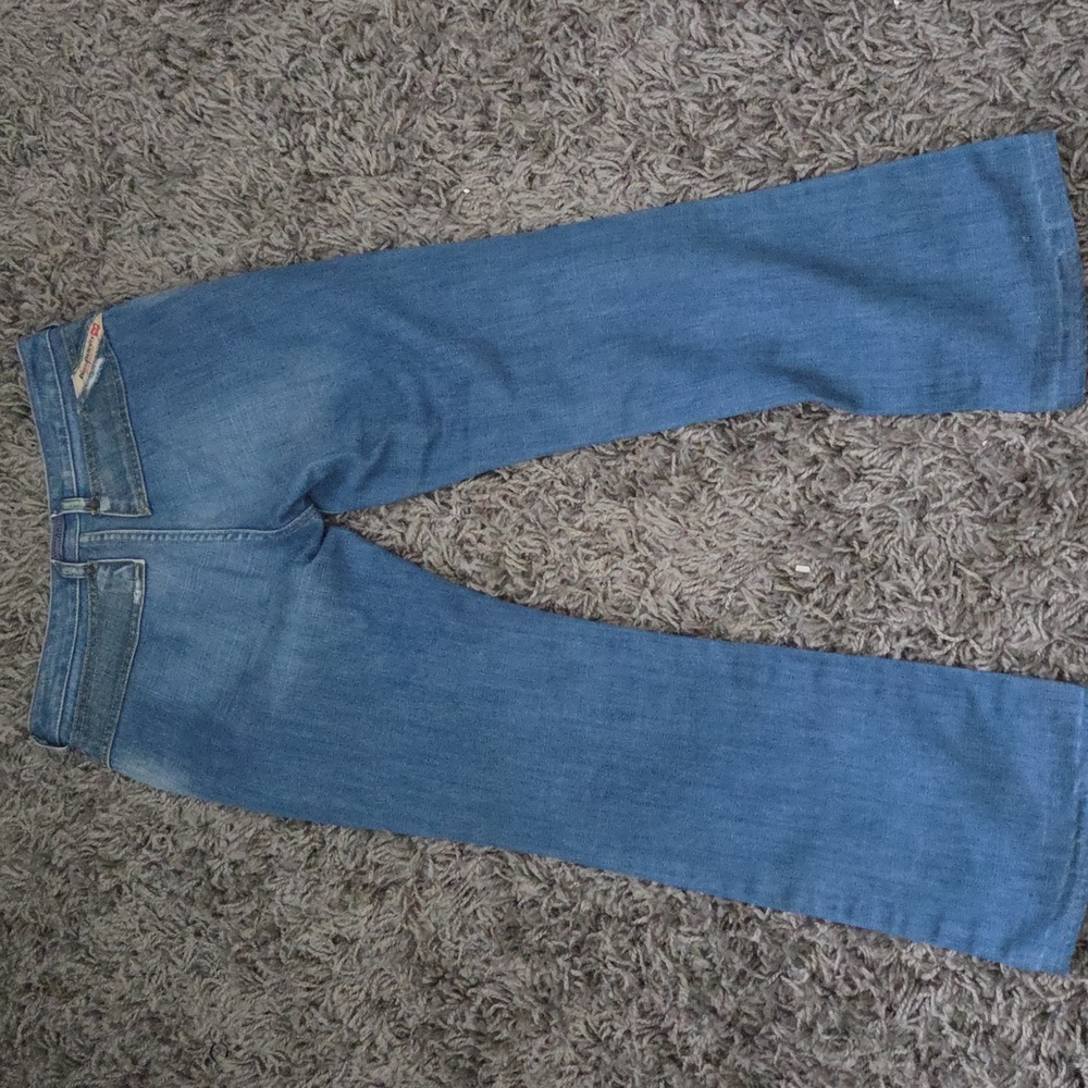 Diesel Women's Light Blue Jeans Made In Italy - Picture 4 of 4